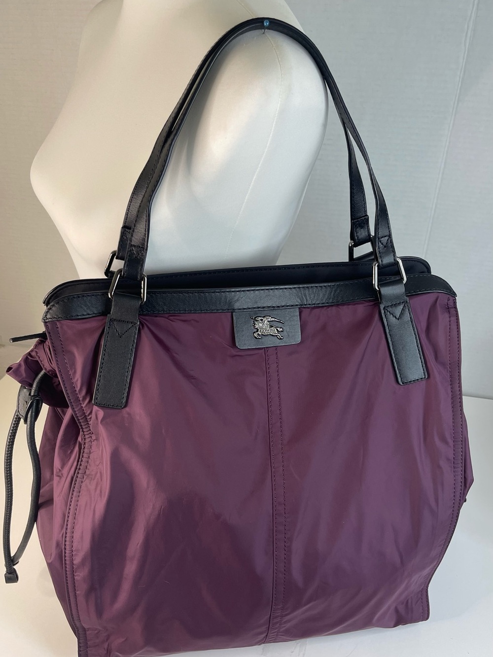 Burberry Buckleigh purple nylon tote bag - Picture 16 of 16